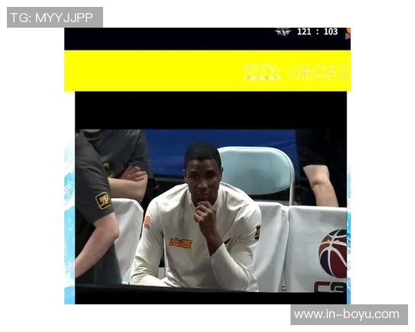 普尔表现低迷仅得7分关键时刻被教练弃用坐板凳引发热议